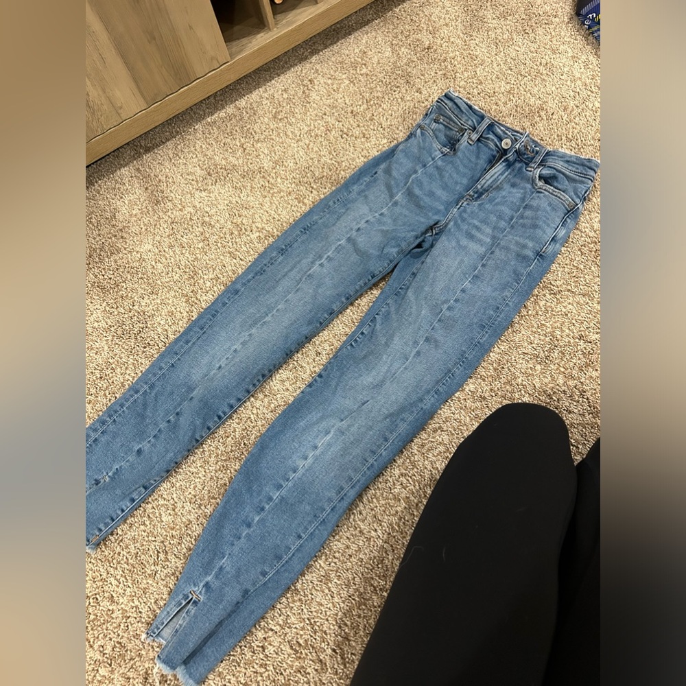 American eagle jeans!